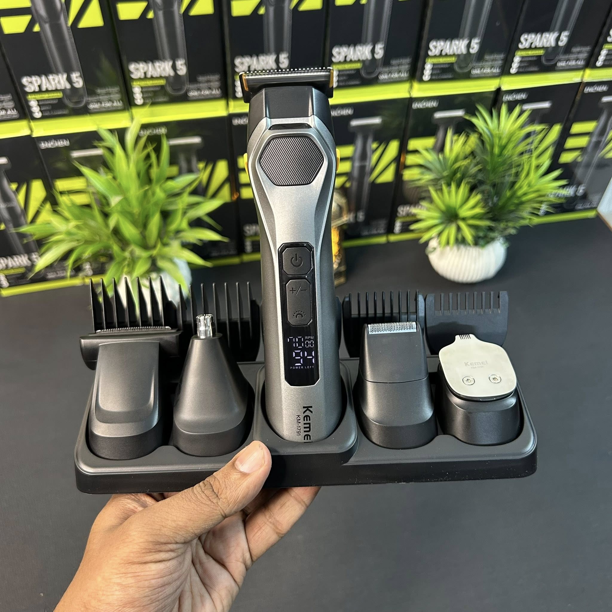 720611613_1402327888583954_7371633940276677918_n Kemei KM-1791 (14-in-1) Multigrooming Kit / IPX6 Washable Waterproof - Image 1